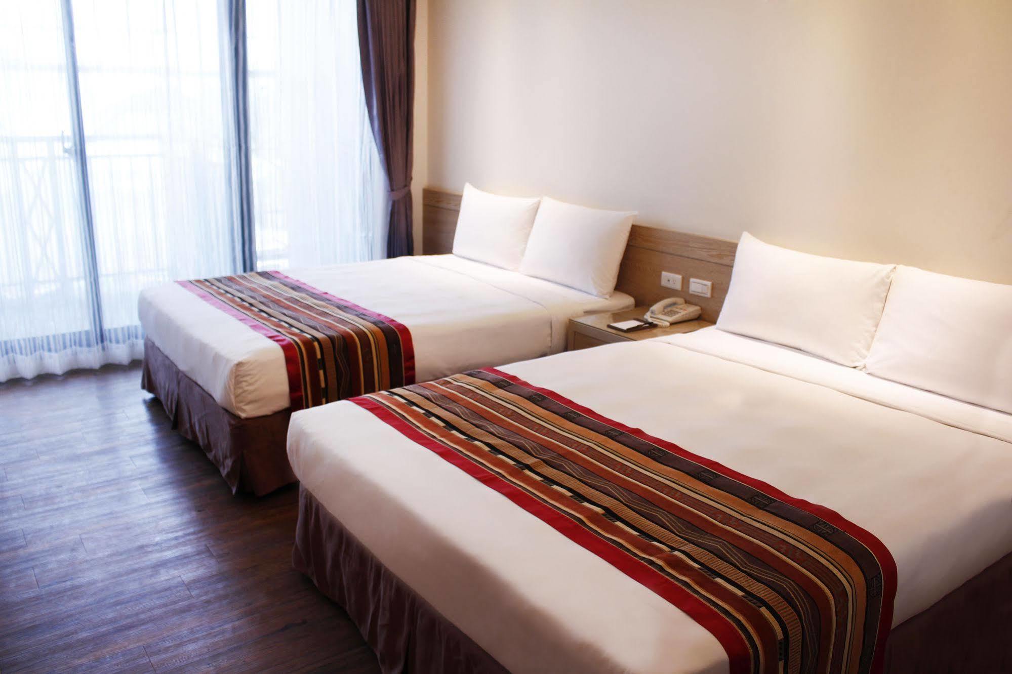 Naruwan Galaxy Hotel Taitung Экстерьер фото