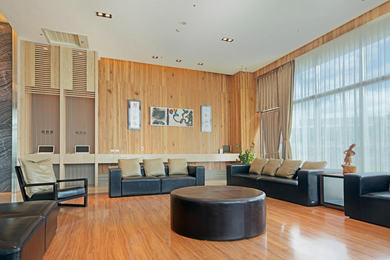 Naruwan Galaxy Hotel Taitung Экстерьер фото