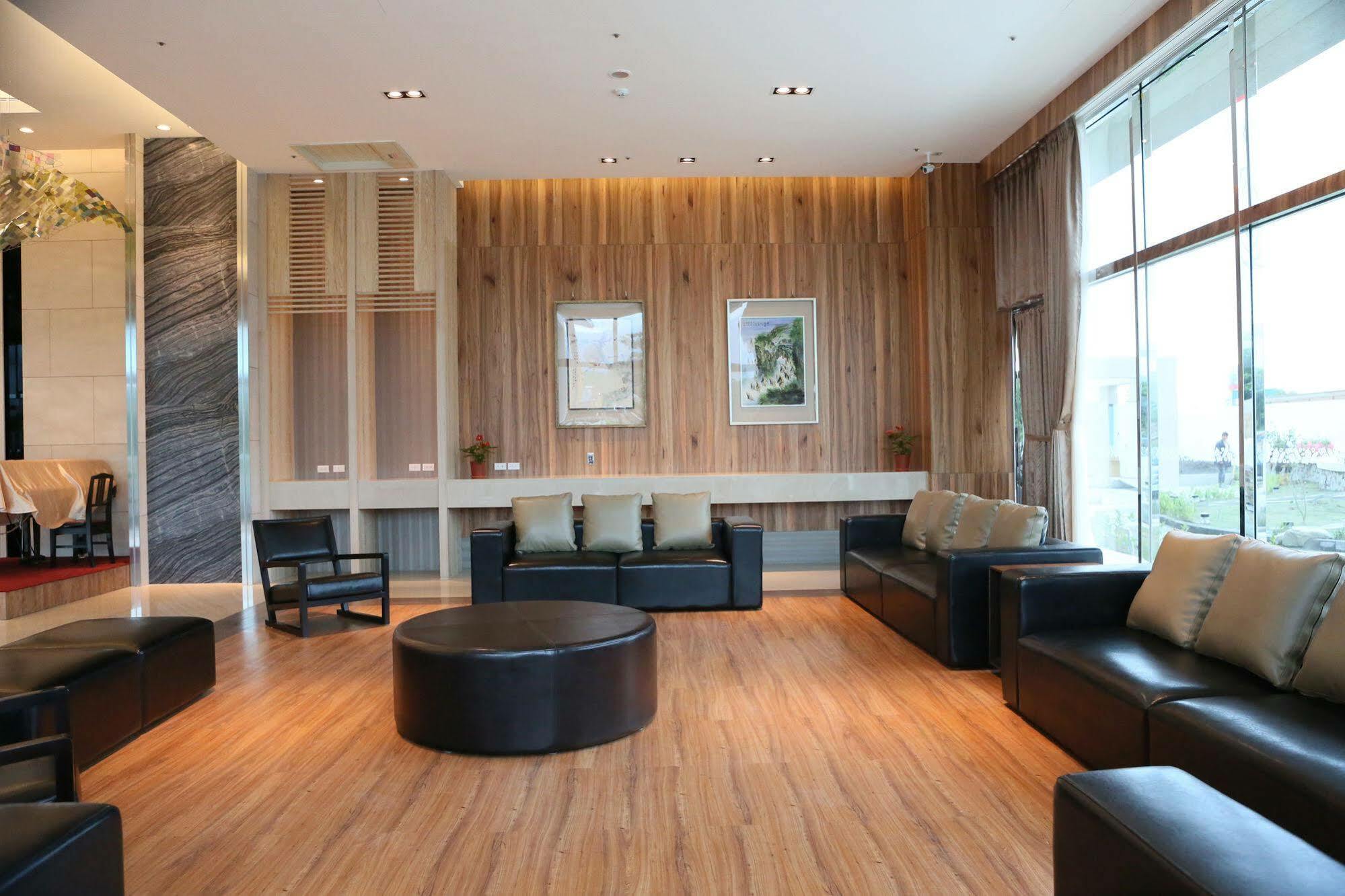 Naruwan Galaxy Hotel Taitung Экстерьер фото